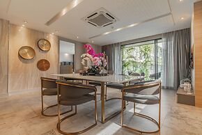 Diamond Condo by Villacarte