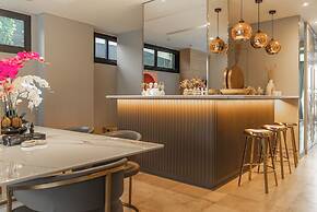 Diamond Condo by Villacarte