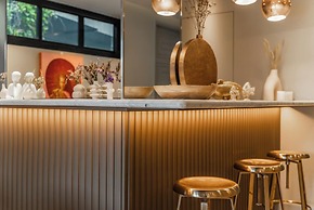 Diamond Condo by Villacarte