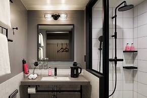 Moxy Osaka Shin Umeda