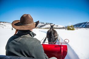 Vista Verde Ranch All-inclusive Cabin