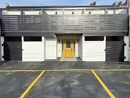 The Flatts at North Shore