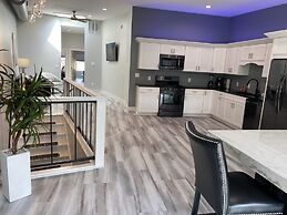 The Flatts at North Shore