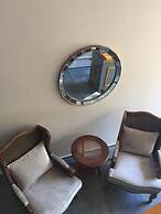 Sunolus Vineyard House