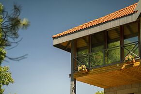 Sunolus Vineyard House