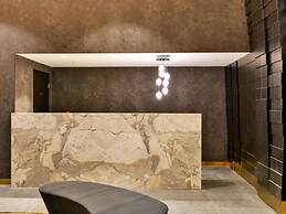 Realm Apartments by CLLIX