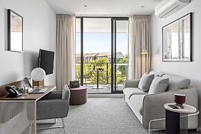 Quest Ballarat Station