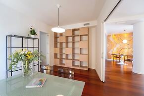 Plaza Mina Suites - Adults Recommended