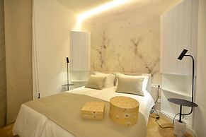 Plaza Mina Suites - Adults Recommended