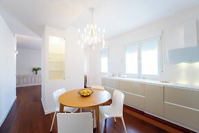 Plaza Mina Suites - Adults Recommended