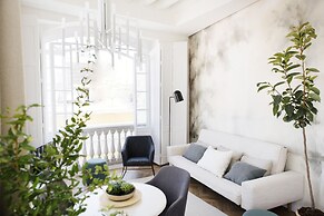 Plaza Mina Suites - Adults Recommended