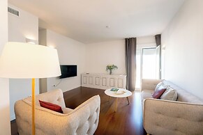 Plaza Mina Suites - Adults Recommended