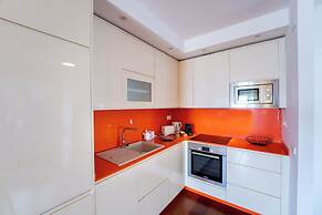 Plaza Mina Suites - Adults Recommended