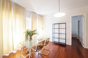 Plaza Mina Suites - Adults Recommended