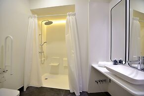 Plaza Mina Suites - Adults Recommended