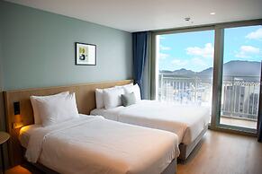 The Week& Resort
