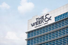 The Week& Resort