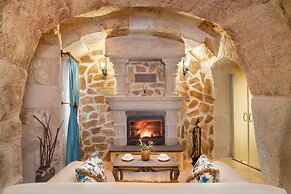 Elysion Cave Suites