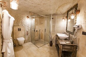 Elysion Cave Suites