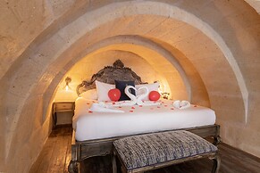 Elysion Cave Suites