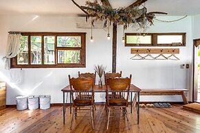 Tree-house Hotel Morinosubako