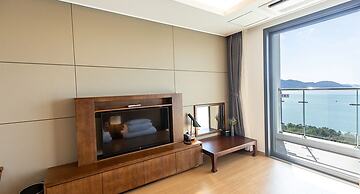 Ramada Plaza by Wyndham Dolsan Yeosu