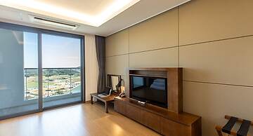 Ramada Plaza by Wyndham Dolsan Yeosu