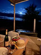 360on62 Mountain View Farm Cottages