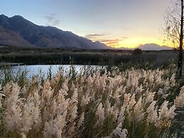 360on62 Mountain View Farm Cottages