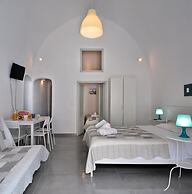 Nefeli Traditional Cave Houses