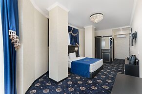 Rai Apartments