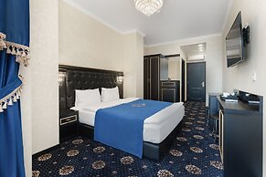 Rai Apartments