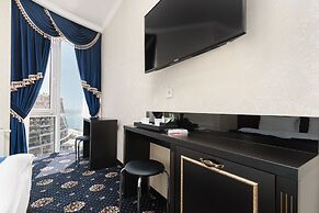 Rai Apartments