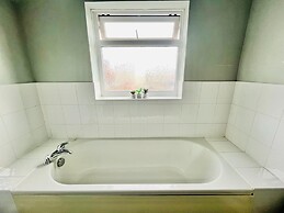 Lunas Cottage - Grove Road Cottages