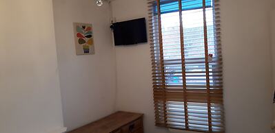 Lunas Cottage - Grove Road Cottages