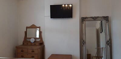 Lunas Cottage - Grove Road Cottages