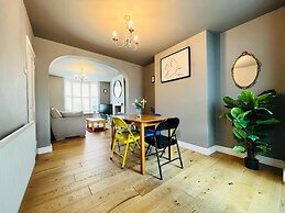 Lunas Cottage - Grove Road Cottages