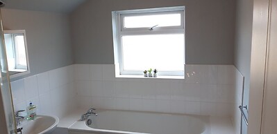 Lunas Cottage - Grove Road Cottages