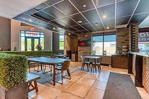 Hotel Lexen - Newhall