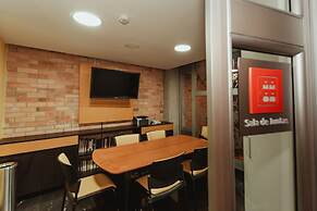 Hotel 5 Elementos Corferias By HBP