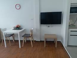 DD Garden Apartment 2