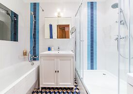 City of Rivers Malaya Morskaya 19