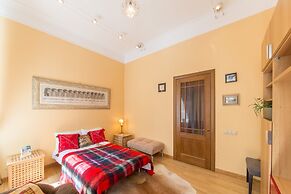 City of Rivers Malaya Morskaya 19