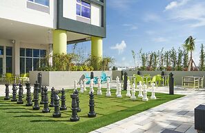 Tru by Hilton Fort Lauderdale Downtown