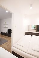 MB Cracow Apartments-Czarnowiejska 9