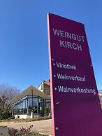 Weingut & Ferienwohnungen Kirch