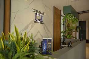 Courtyard Long beach Holiday Resort