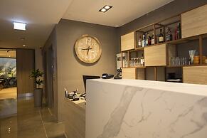 Ivy Hotel - Adults Only