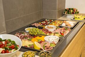 Ivy Hotel - Adults Only