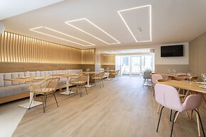 Halley Hotel & Apartments Affiliated by Meliá